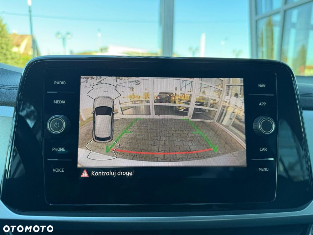 Volkswagen T-Roc 1.5 TSI Life - 24