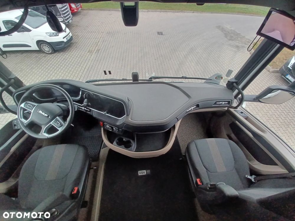 DAF XG 480 cab LD regulowane siodło (31928) - 11