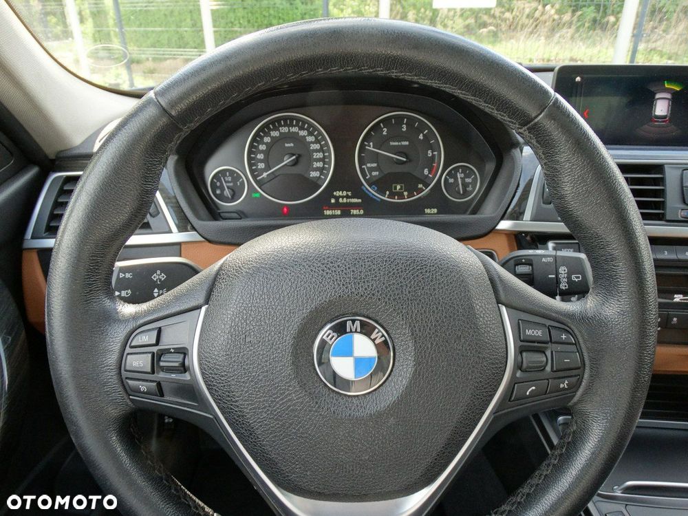 BMW Seria 3 320d Luxury Line - 21