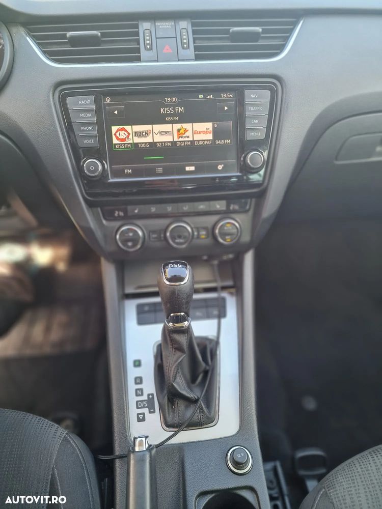 Skoda Octavia 1.6 TDI (Green tec) DSG Style - 10
