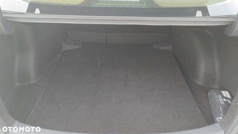 Toyota Corolla 1.8 Hybrid Comfort - 12
