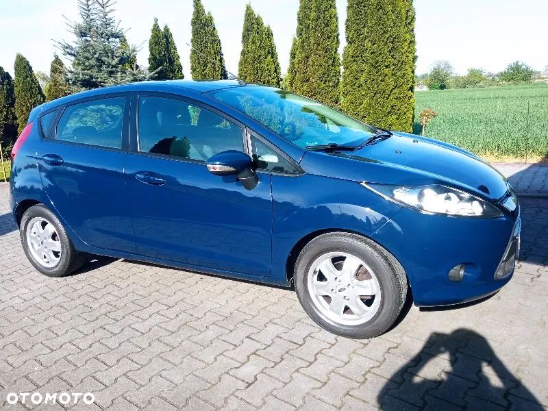 Ford Fiesta - 2
