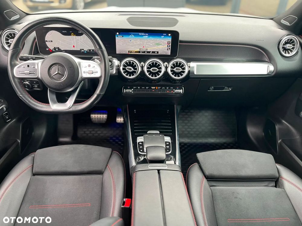 Mercedes-Benz GLB 250 4-Matic 8G-DCT - 12