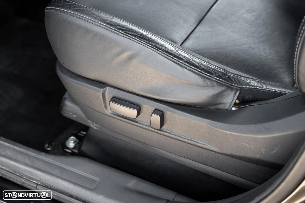 Mitsubishi Outlander 2.4 Instyle - 26
