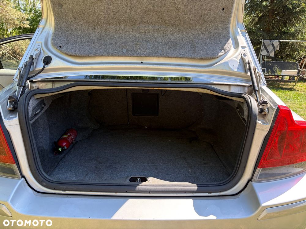 Volvo S60 2.4 D5 - 13
