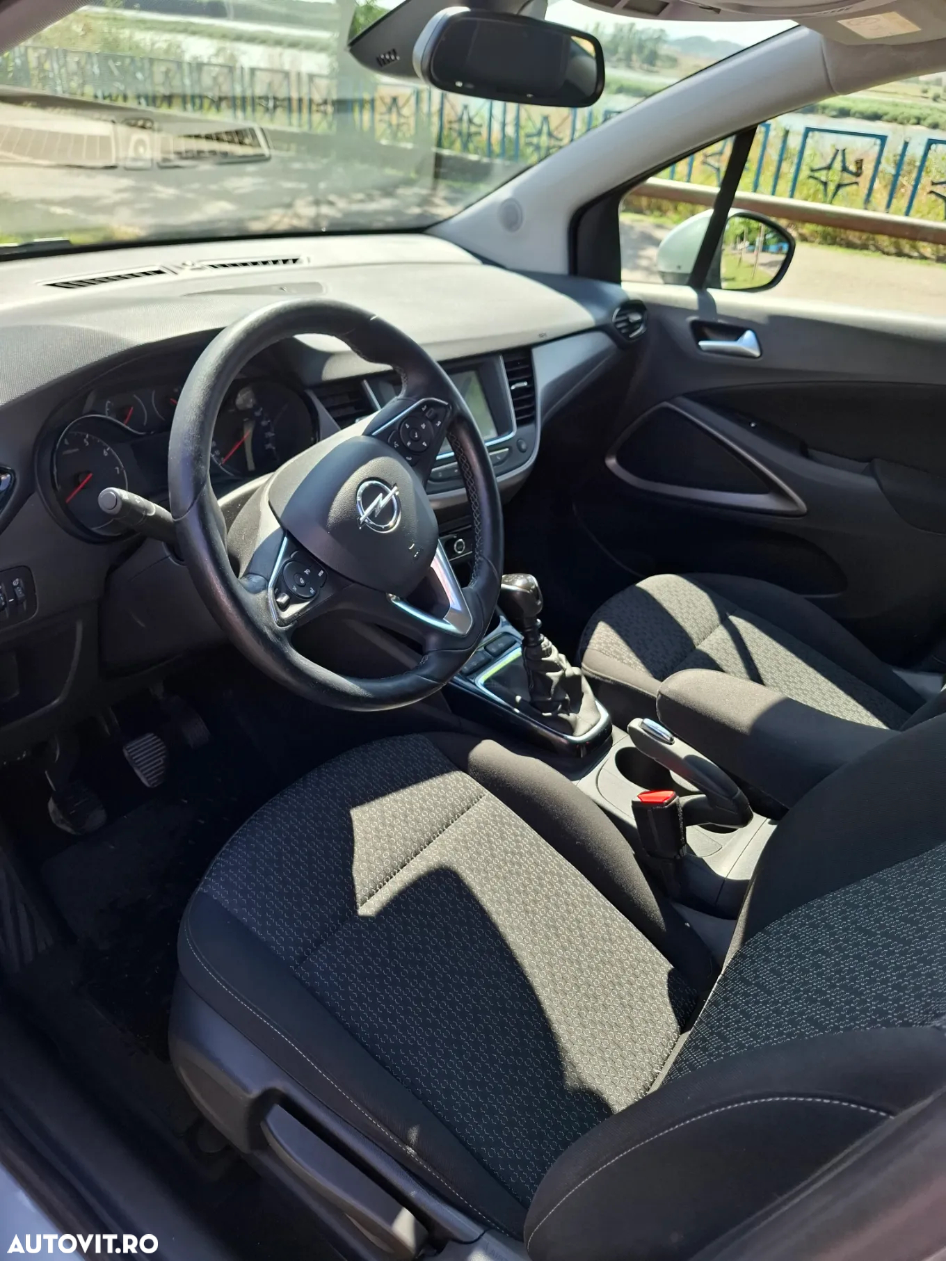 Opel Crossland - 35