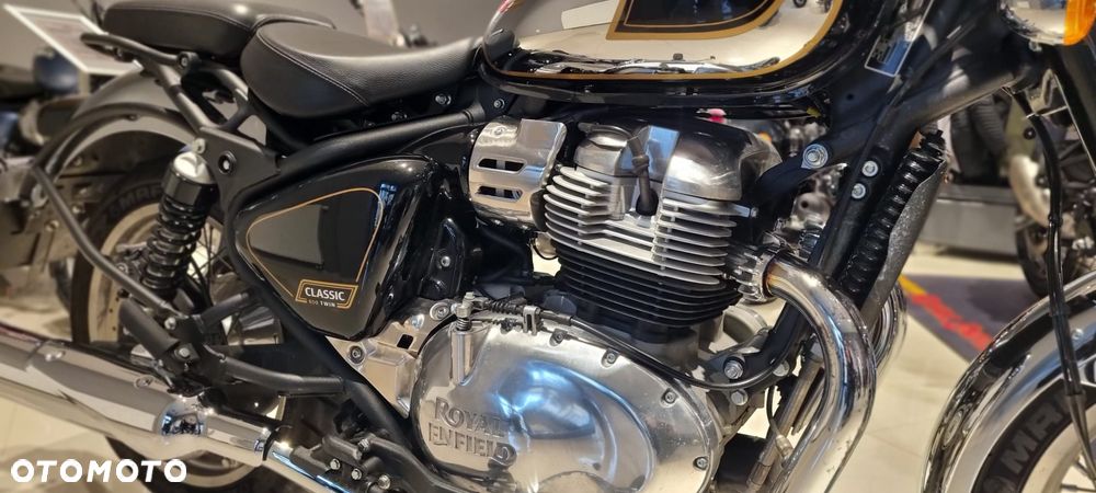 Royal Enfield Classic - 10