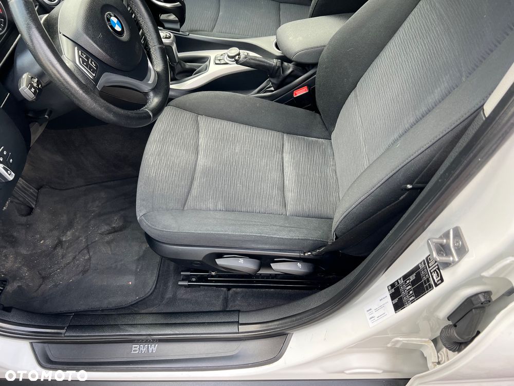 BMW X1 sDrive16d Sport Line - 15