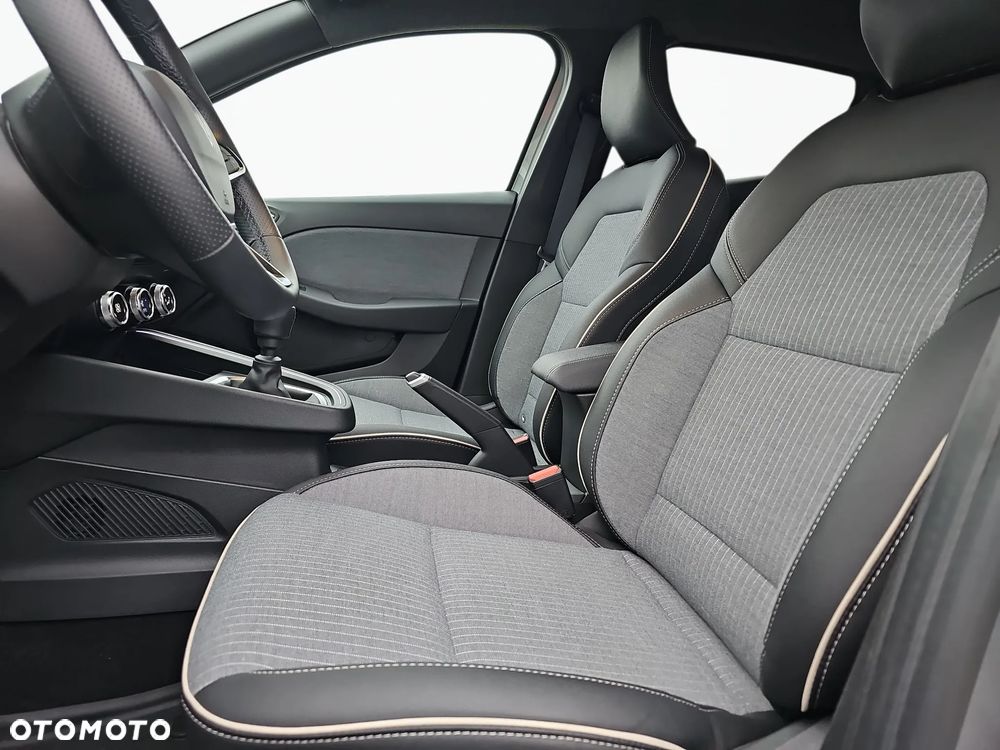 Renault Clio 1.0 TCe Techno - 26