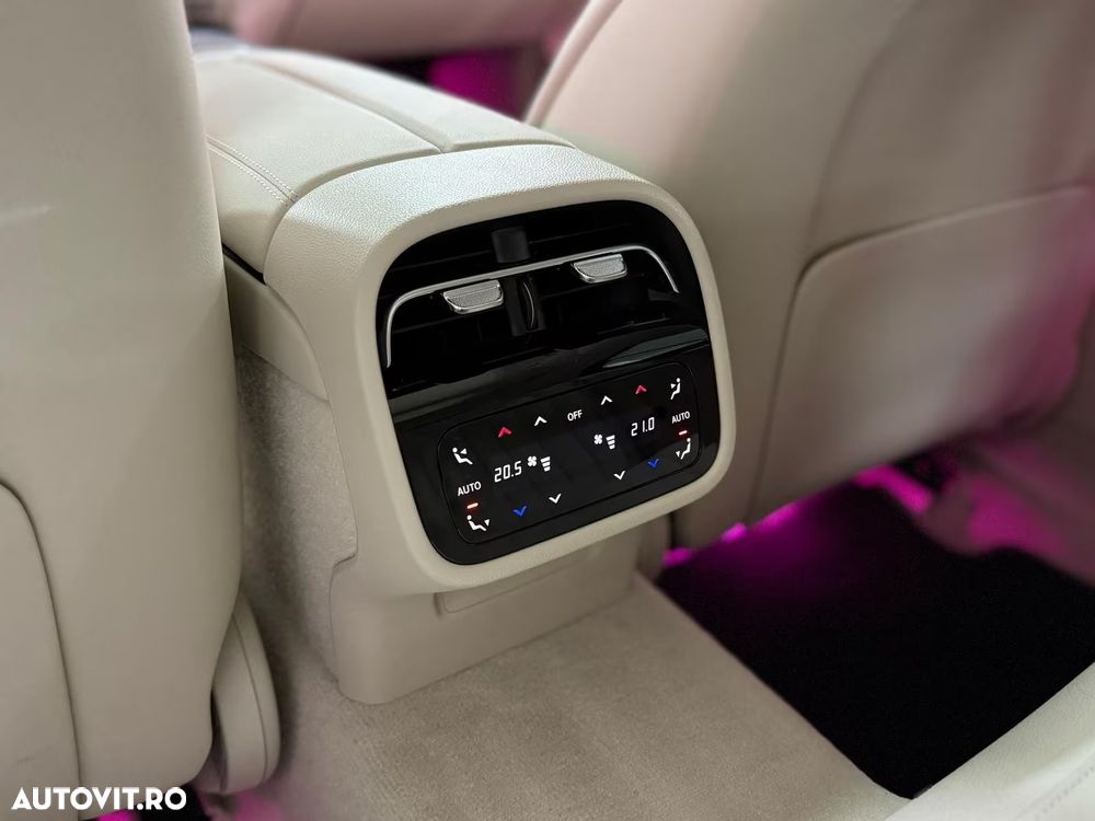 Mercedes-Benz E 400e 4Matic 9G-TRONIC - 16