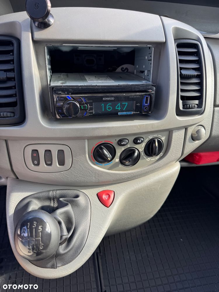 Opel Vivaro - 14