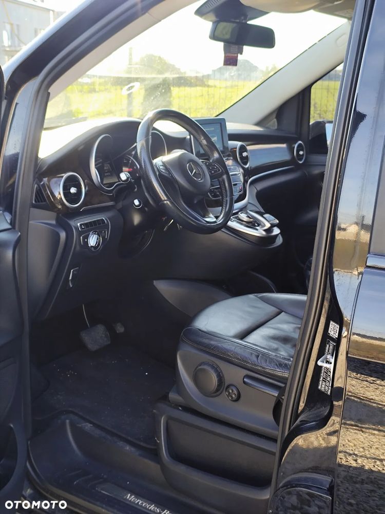 Mercedes-Benz Klasa V 220 (BlueTEC) d Avantgarde 7G-Tronic - 31