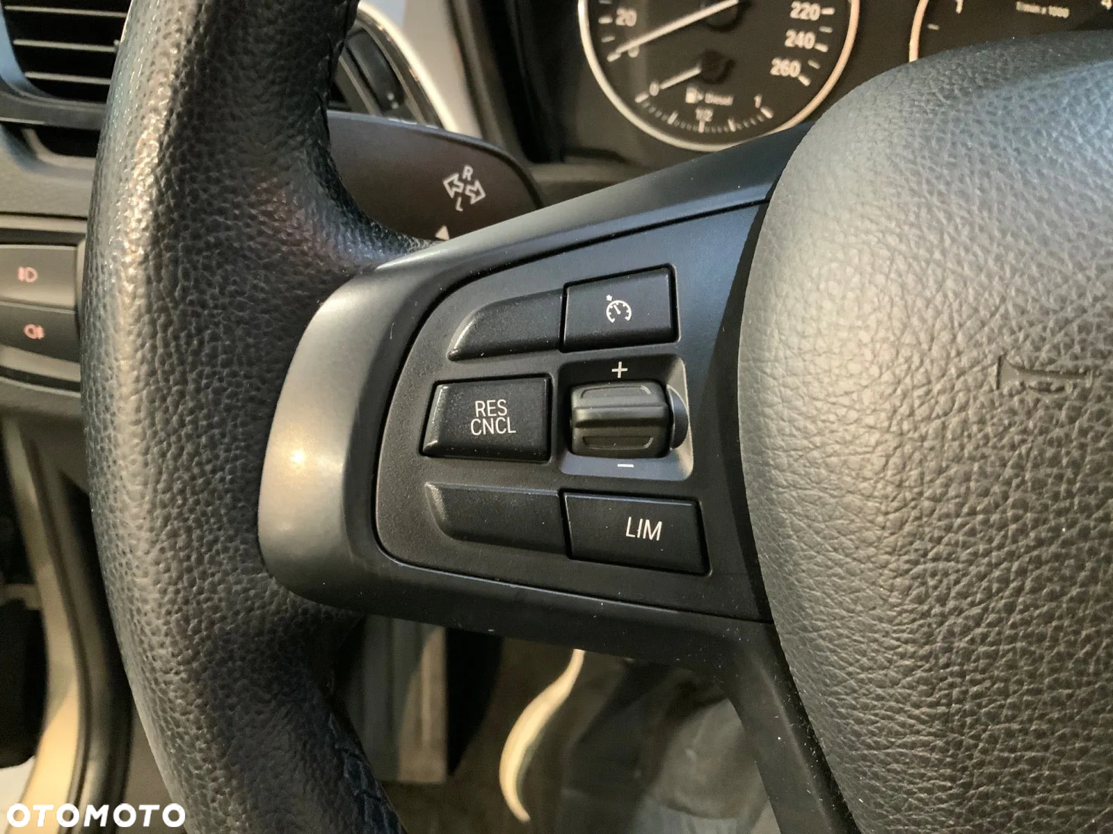 BMW X1 sDrive20d - 6