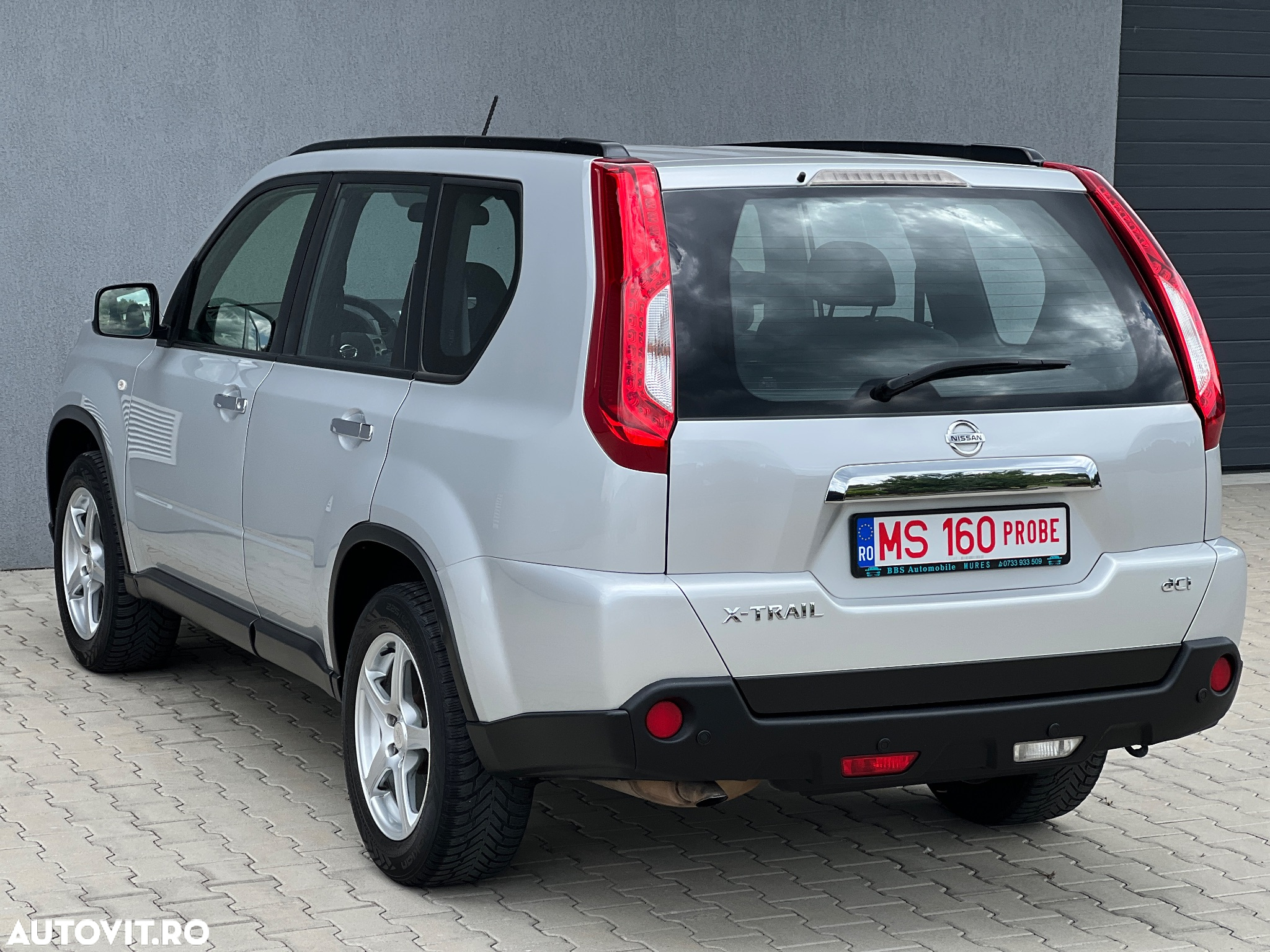 Nissan X-Trail 2.0 dCi 4x4 DPF LE - 33