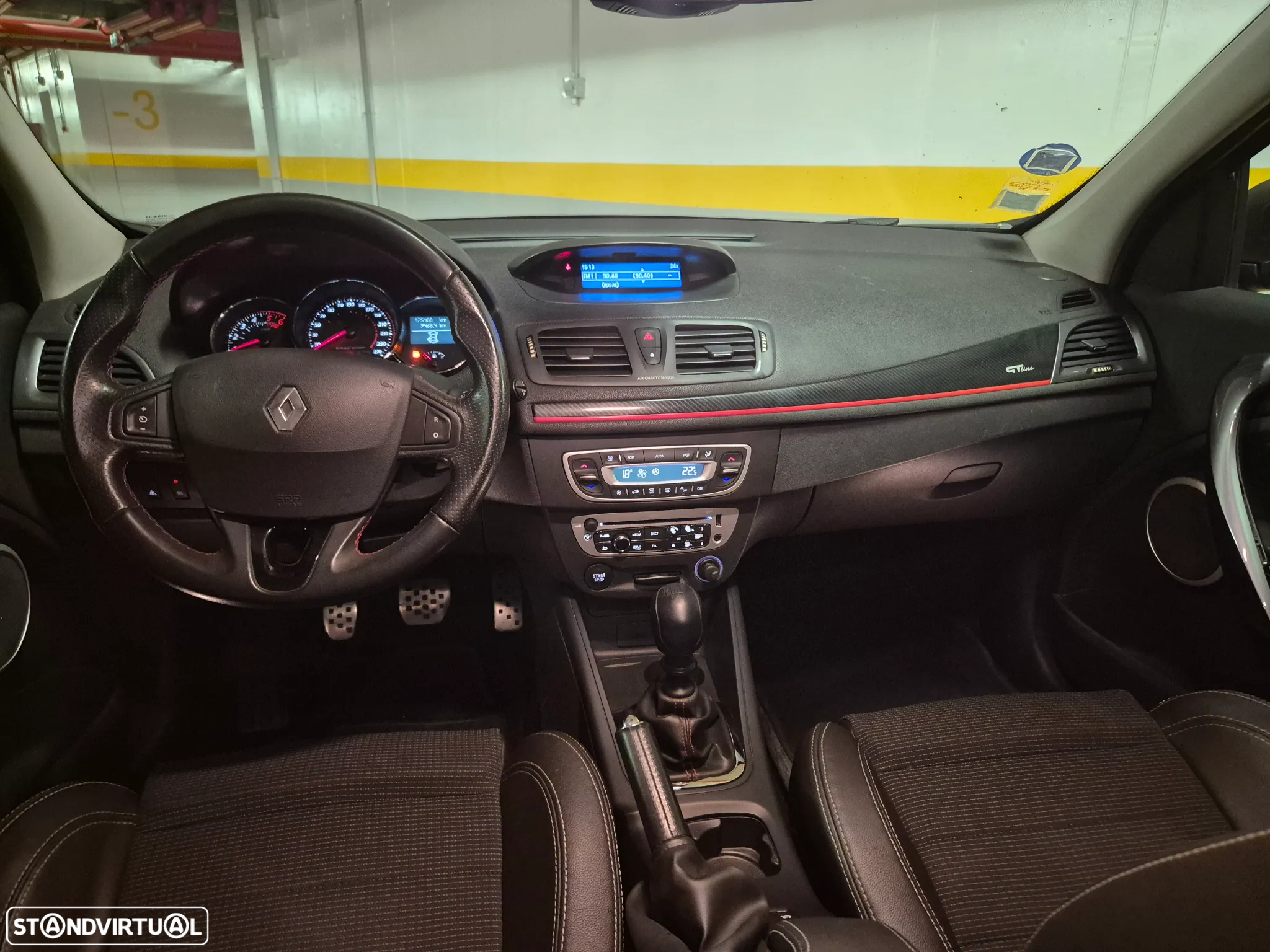 Renault Mégane Sport Tourer 1.5 dCi GT Line - 29