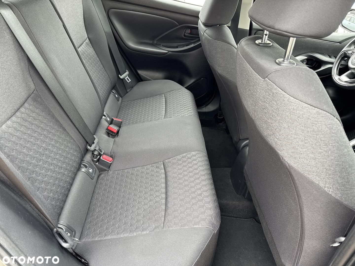 Toyota Yaris - 11