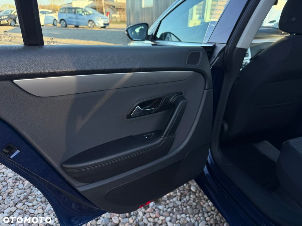 Volkswagen Passat 1.8 TSI DSG Exclusive - 15