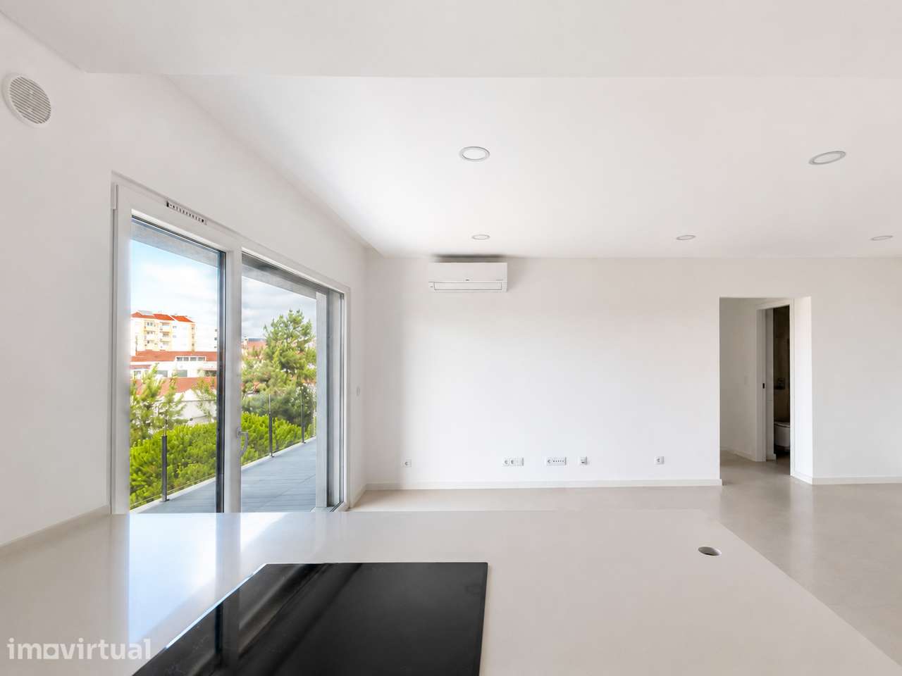 Apartamento T2 novo com varanda e garagem box — Charneca da Caparica - Grande imagem: 2/19