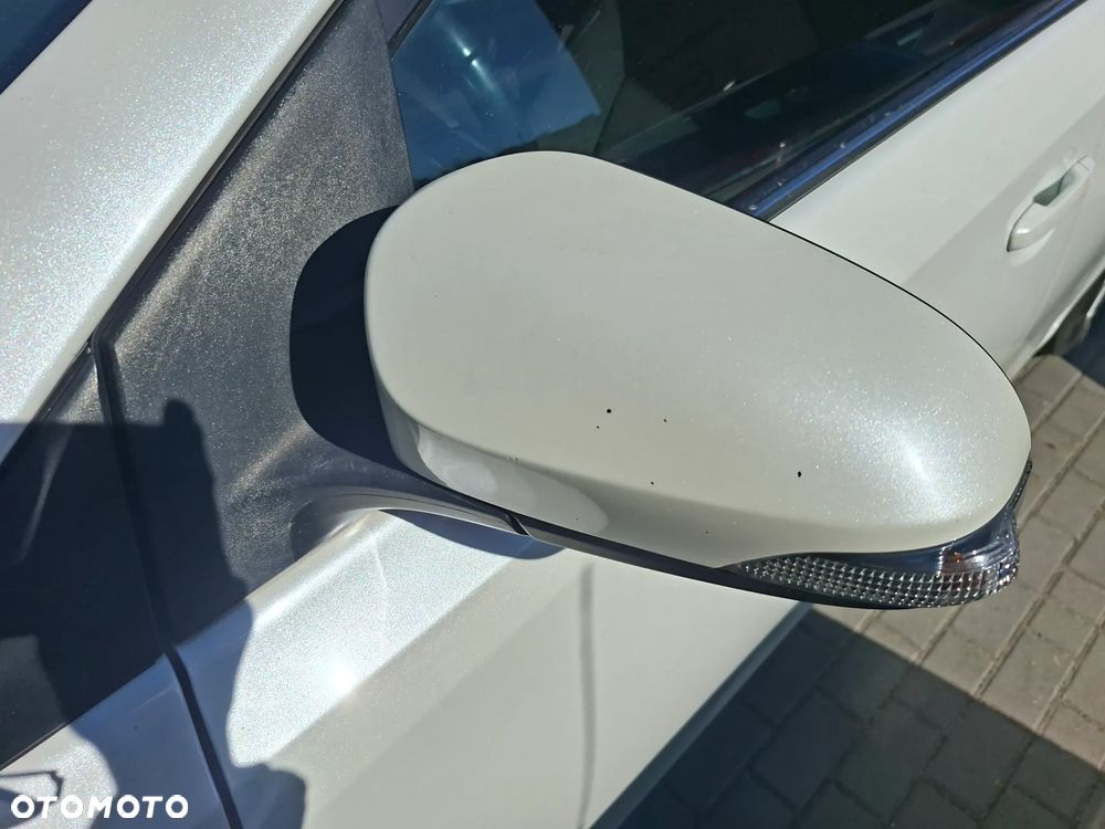 Toyota Auris - 5