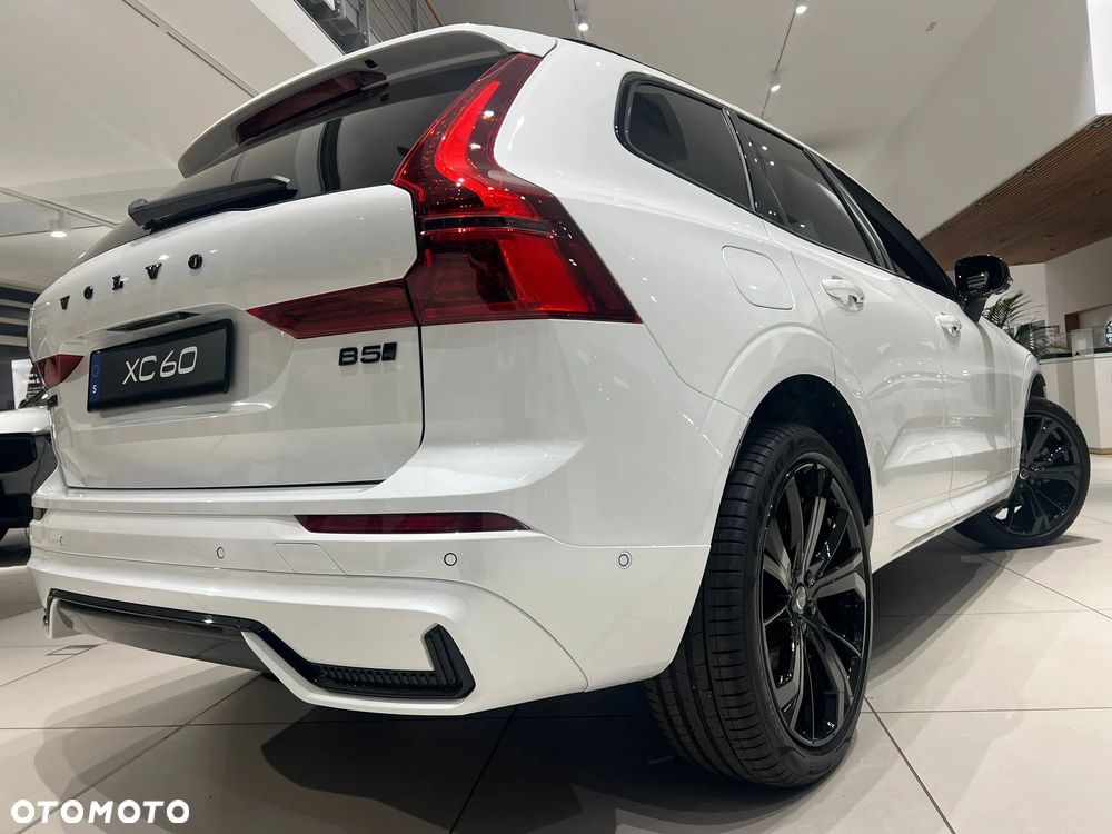 Volvo XC 60 B5 B AWD Ultimate Bright - 5