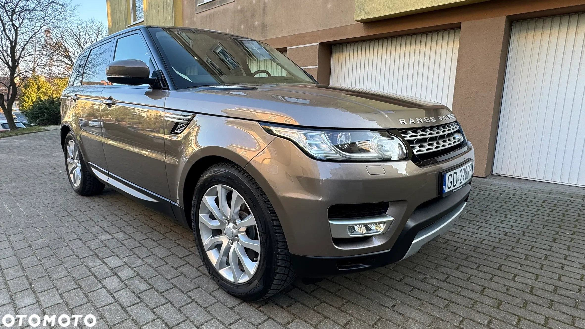 Land Rover Range Rover Sport S 2.0 SD4 HSE - 9