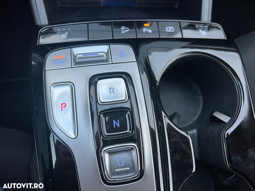 Hyundai Tucson 1.6 T-GDi Plug-in-Hybrid 4WD - 19