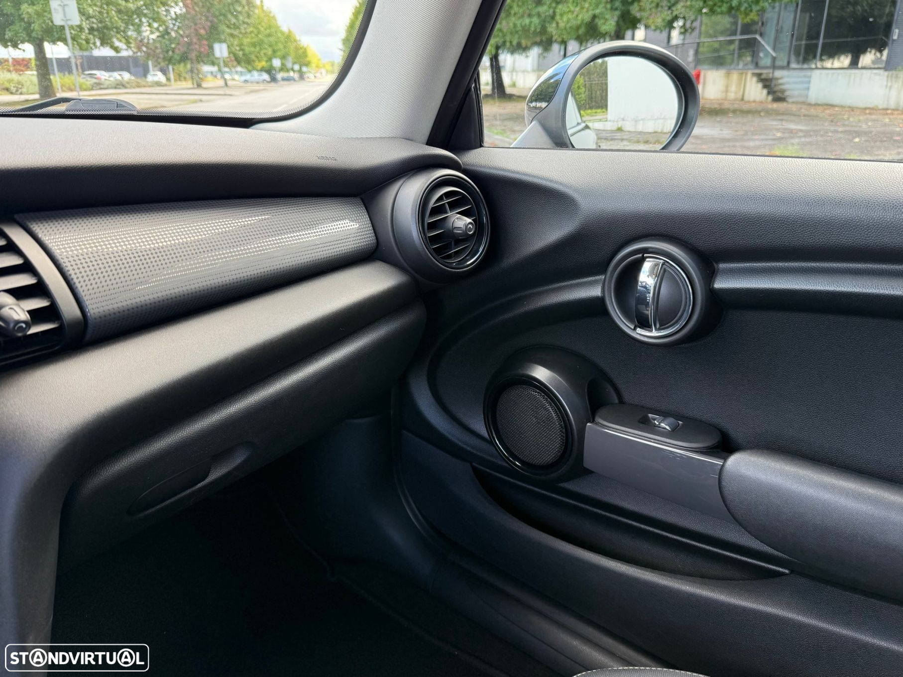 MINI 3 Portas Cooper D - 14