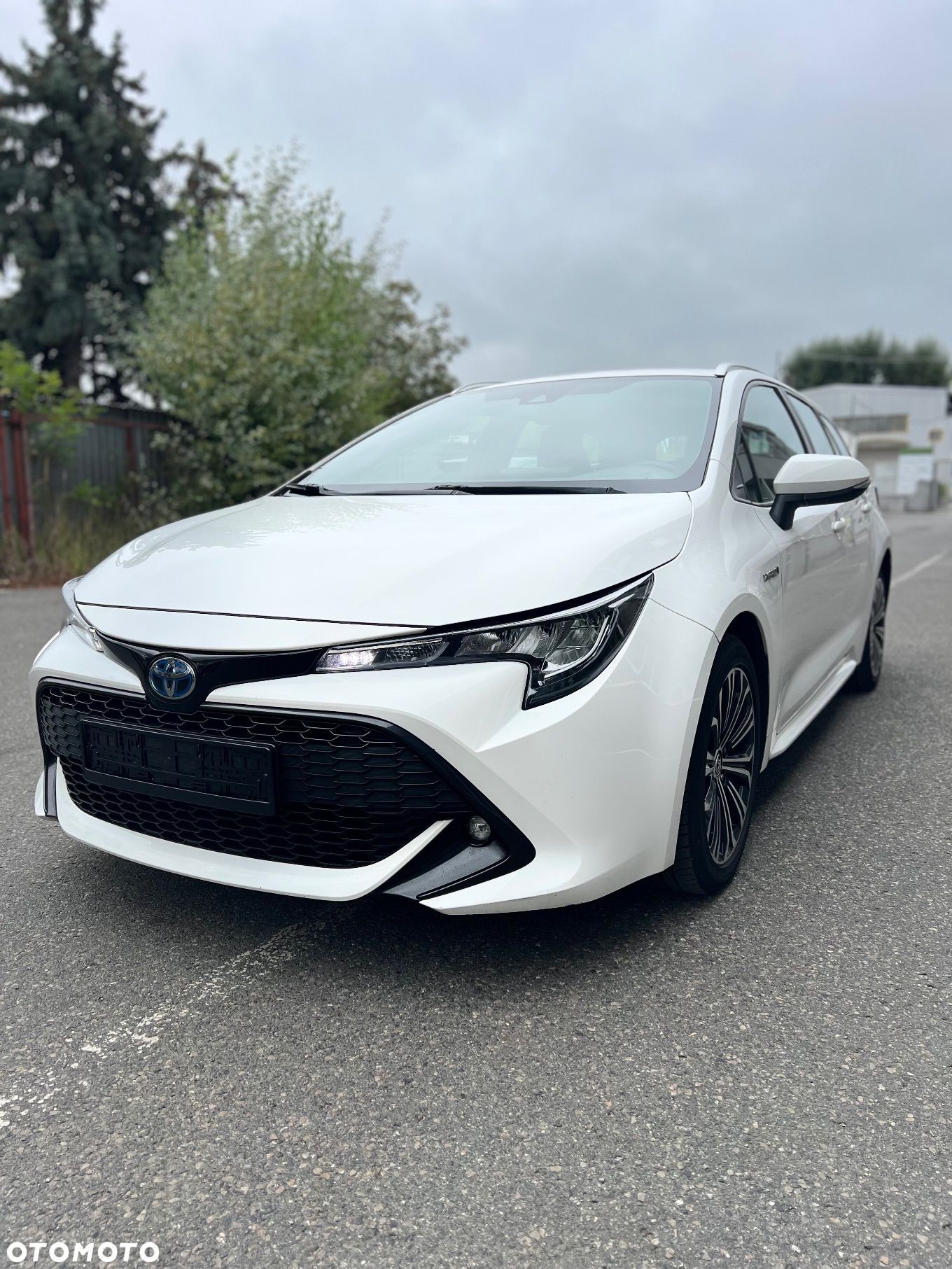 Toyota Corolla 1.8 Hybrid - 1