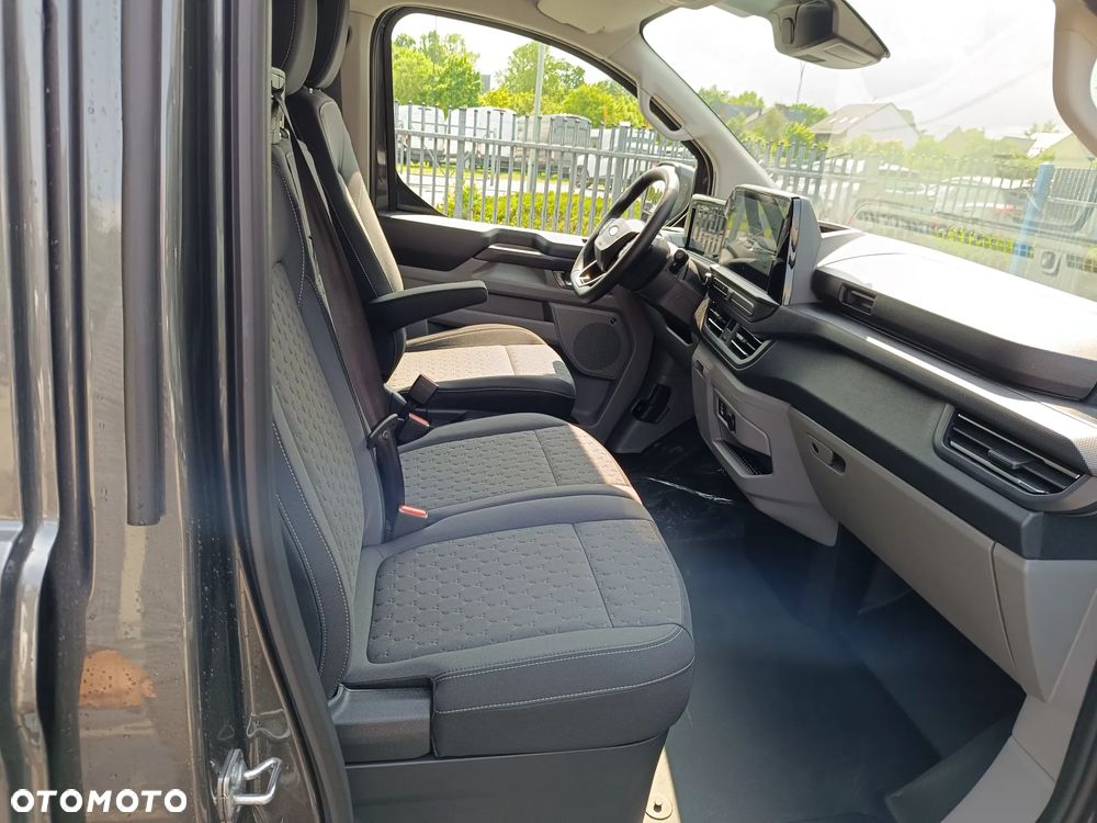 Ford Transit Custom Van Limited 2.0 170 KM L2 320  AWD - 11