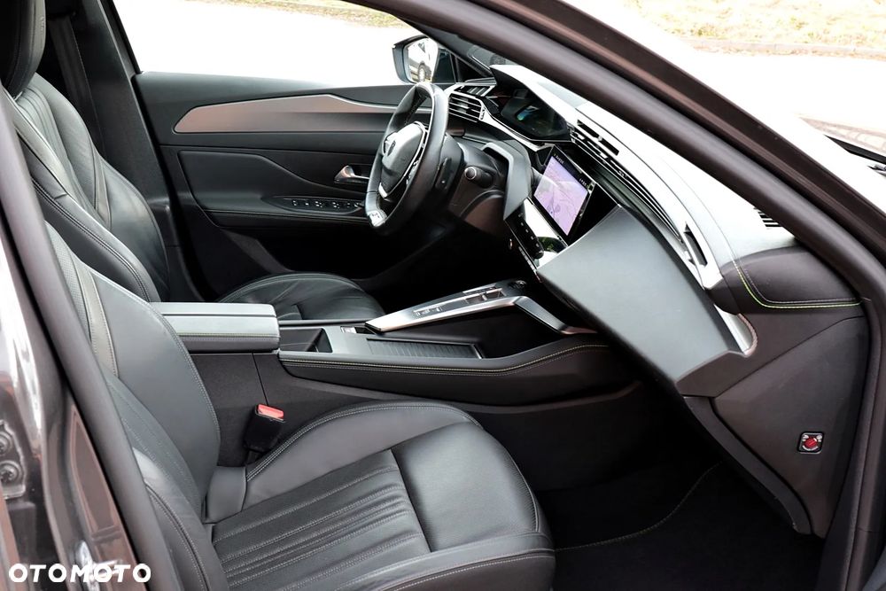 Peugeot 308 BlueHDi 130 EAT8 GT - 29