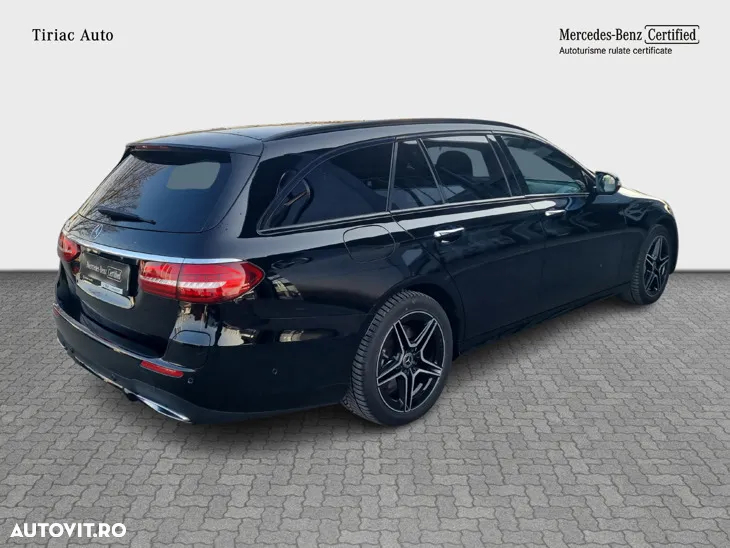 Mercedes-Benz E 300 - 5
