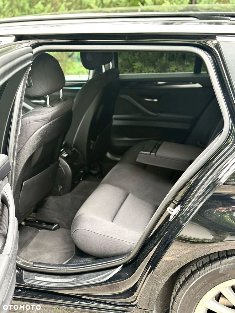 BMW Seria 5 520d xDrive - 20