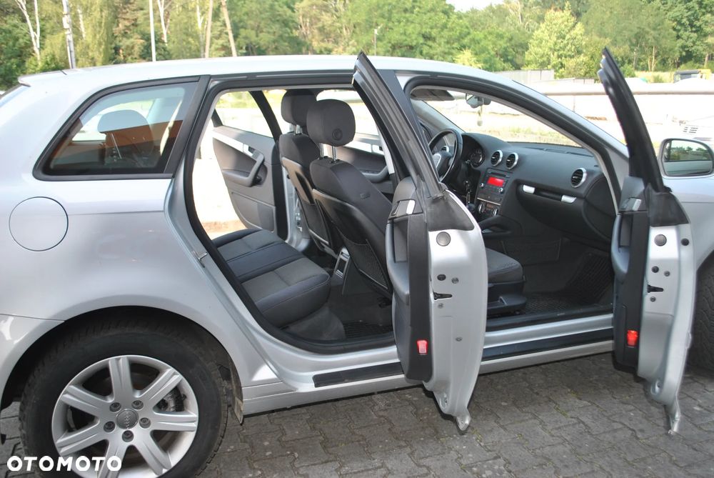 Audi A3 Sportback 1.4T FSI Ambiente S tronic - 7