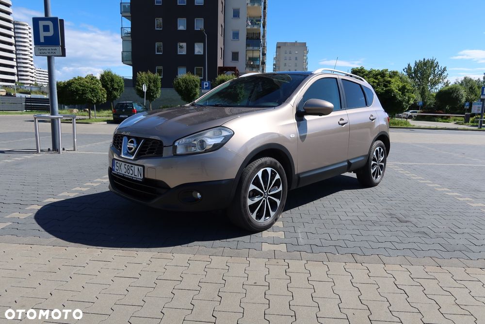 Nissan Qashqai 1.6 Tekna - 1