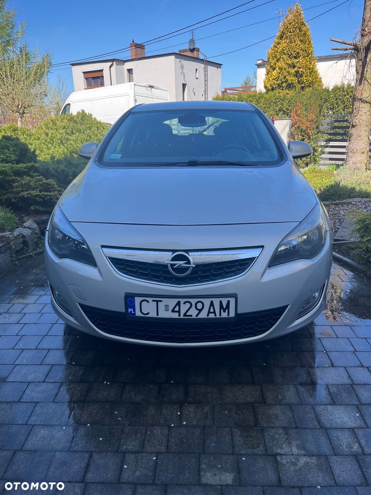 Opel Astra 1.6 T 111 - 19