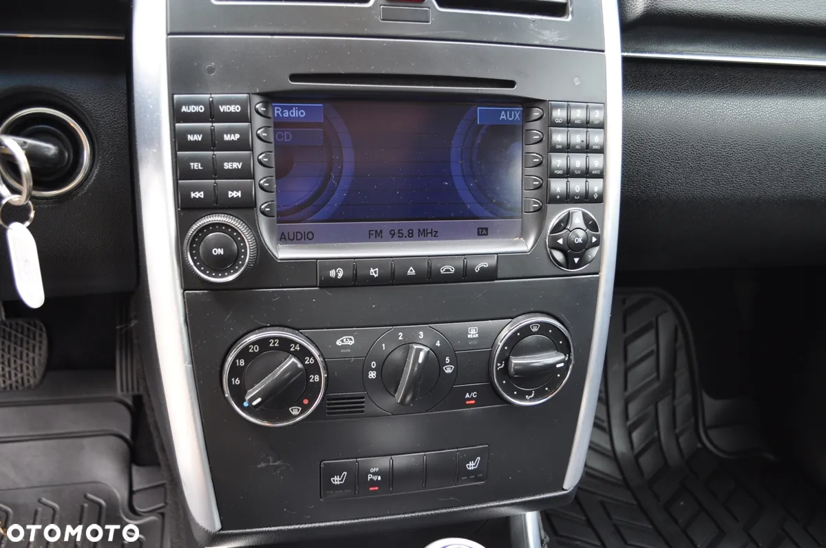 Mercedes-Benz Klasa B 200 CDI DPF Autotronic SPORT EDITION - 29
