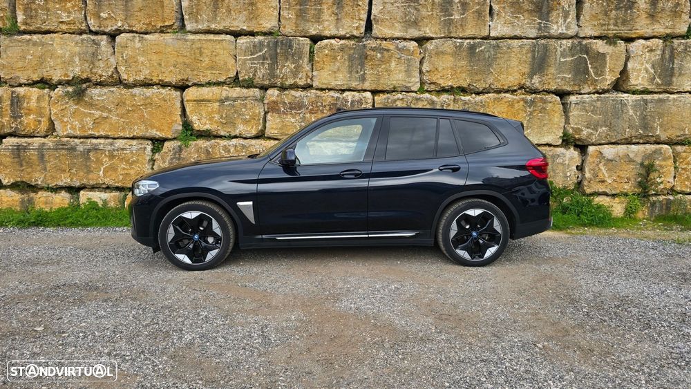 BMW iX3 Impressive - 3