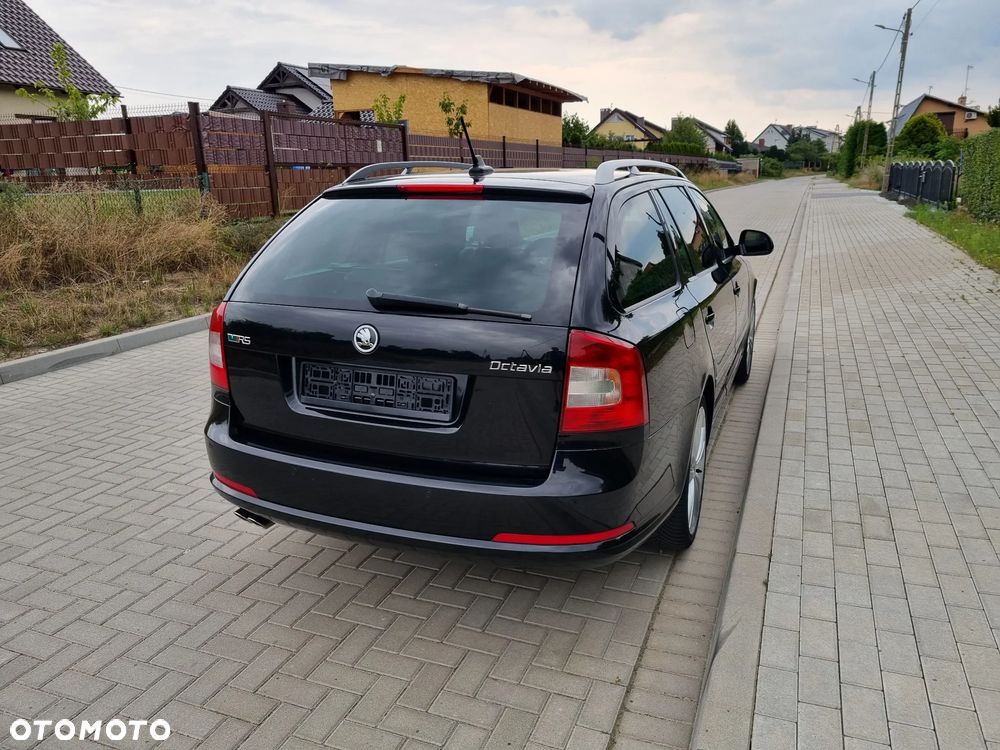 Skoda Octavia 2.0 TDI DPF RS DSG - 6