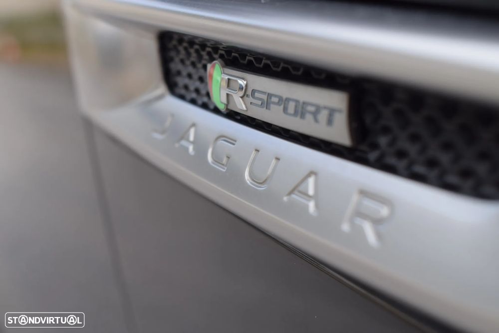 Jaguar F-Pace 2.0 i4D R-Sport - 23