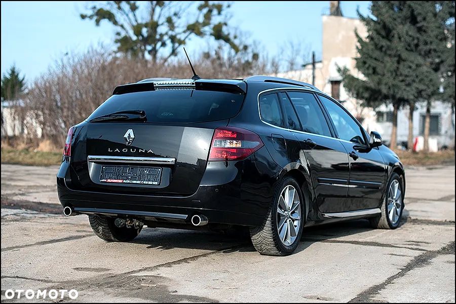 Renault Laguna dCi 175 FAP Initiale - 9