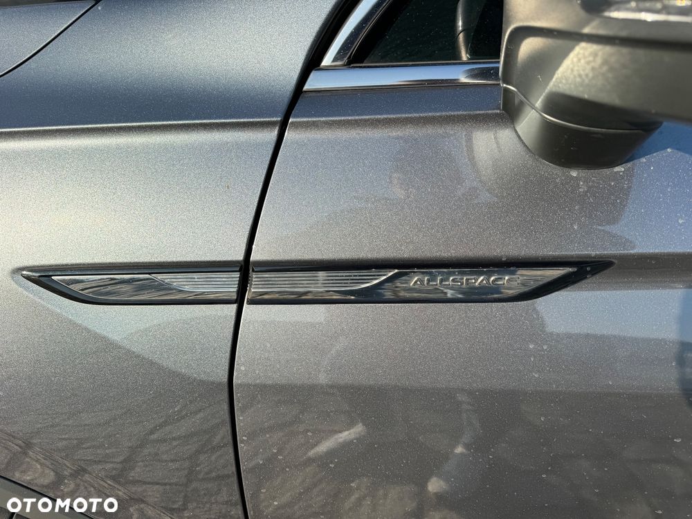 Volkswagen Tiguan Allspace 2.0 TDI SCR DSG Life - 15