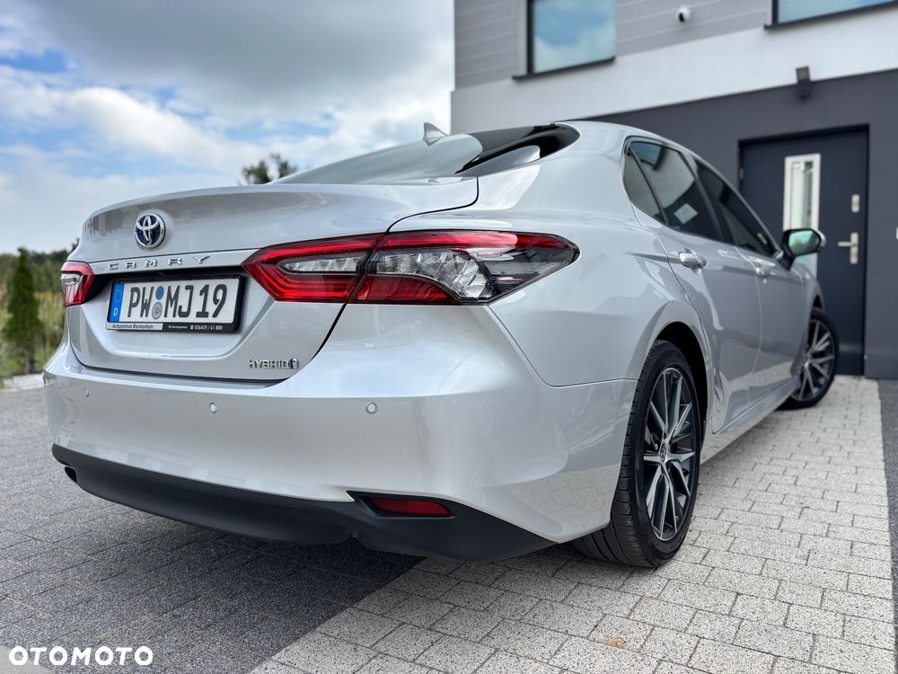 Toyota Camry 2.5 Hybrid Executive CVT - 10