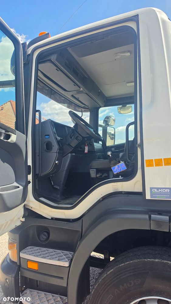 Scania P360 Kiper 8x4 Hydroburta Manual Resory - 18