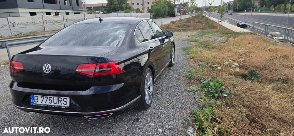 Volkswagen Passat 2.0 TDI DSG 4Motion Highline - 16