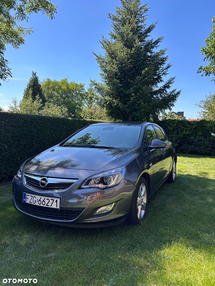 Opel Astra 1.4 T Cosmo - 1