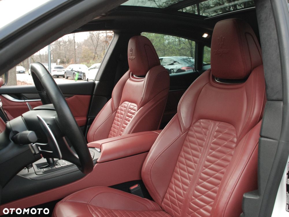 Maserati Levante - 26