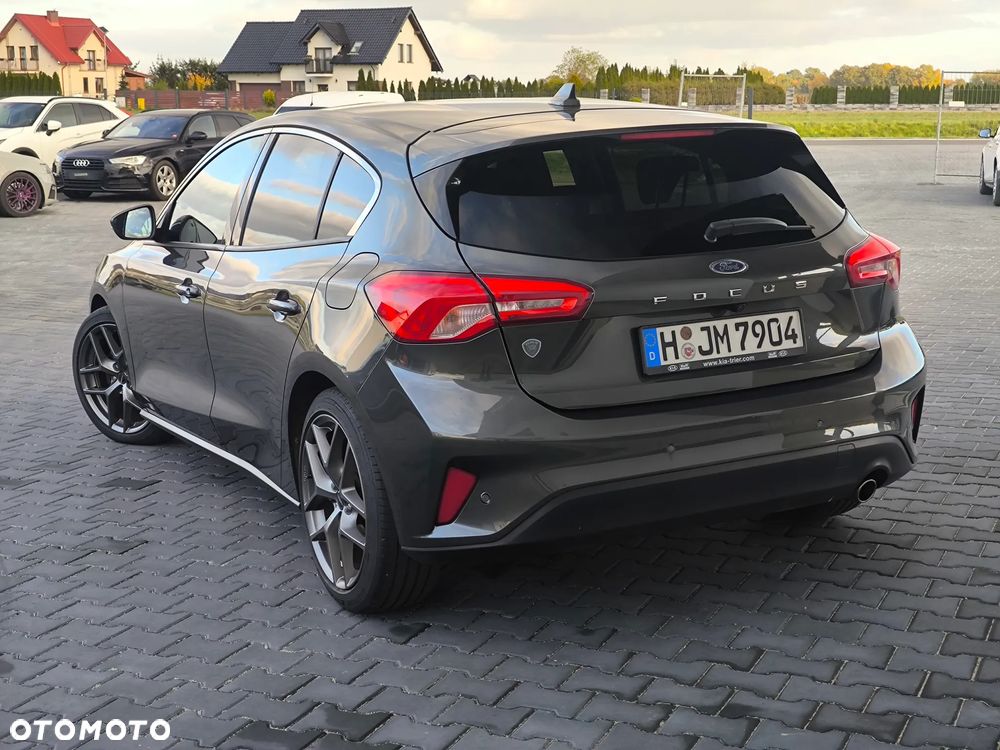 Ford Focus 1.5 EcoBoost STart-Stopp-System TITANIUM - 9