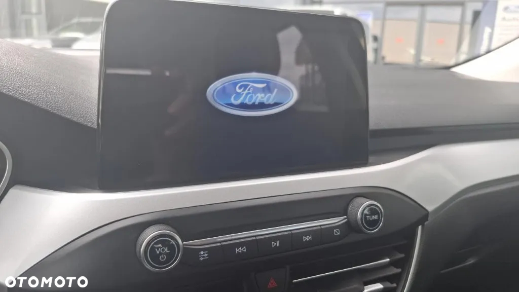 Ford Focus 1.0 EcoBoost Trend Edition - 26