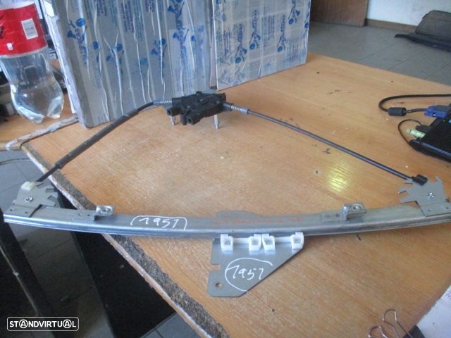 Elevador Sem Motor Elevsm1951 VW FOX 2006 1.4TDI 70CV 3P CINZA FE - 1