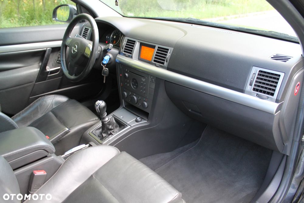 Opel Signum 2.0 T Cosmo - 18